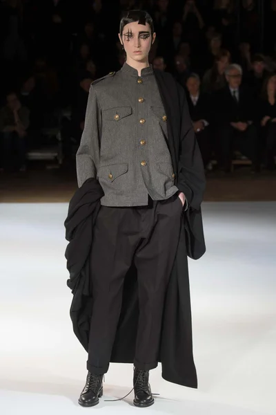 Look 38